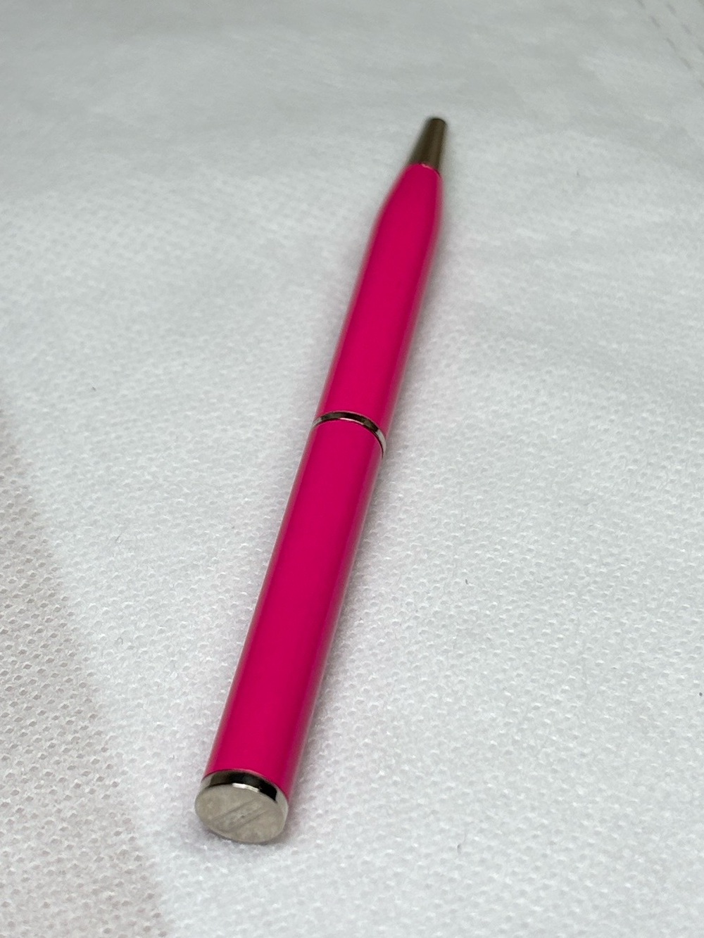 Coach Mini Metallic Hot Pink Ink Pen NWOT - Picture 3 of 8